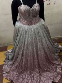 بدلات • فساتين • ملبوسات ساعة