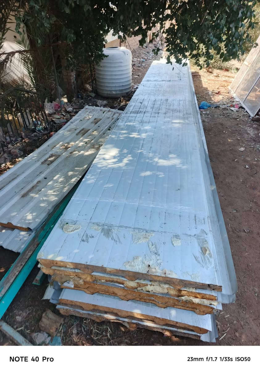 يوجد سندويش للبيع قياس ١٠ متر وقياس مختلف لاطوال ويوجد جام خانة مستعملة نظيفة للاستفسار العنوان النهروان شارع الشمري سكلة ابوحسن السويعدي *********** /***********
