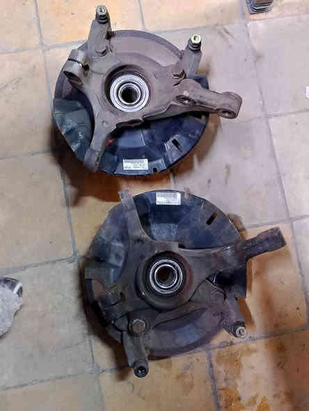 ريو + اكسنت مضلع حداده صدر
دبلات أصلي تفصيخ زوج ١٠٠ الف 
فلنجات كامله زوج ١٠٠ الف
 فرممه ٦٠ الف
 مشط ستيرن اصلي تفصيخ ١٠٠ الف 
طبلات زوج ٨٠ الف
 شمعات زوج ٢٥ الف
دبلات خلفيه زوج ٦٥ الف
اذان مكينه وكير اصلي تفصيخ 
بغداد الامين شارع المعلمين محل القسواء 
توصيل بغداد والمحافظات 
***********
