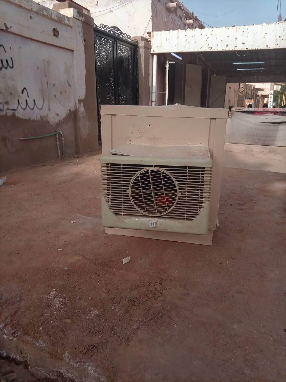 للبيع العاجل 
مكيف مويه 
3 الف مرروحه فان كرتون 
السعر 850 قابل التفاوض 
المالك مباشر 
0118613518


**إذا كنت صاحب هذا الإعلان وتريد حذفه لأي سبب، رجاءا أرسل رسالة إلى الدعم الفني**