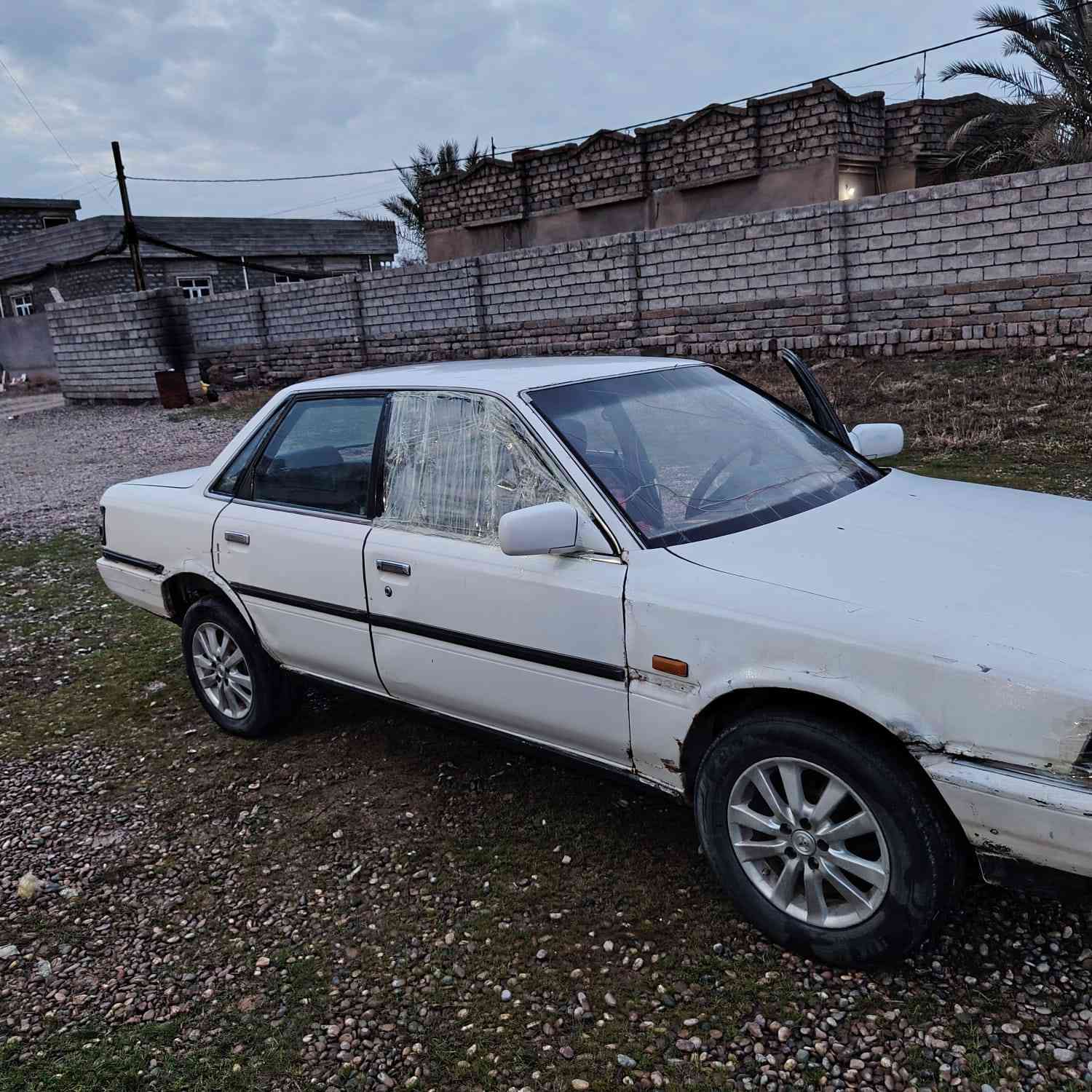 مكلف بل نشر اسلام عليكم/كامري 1994 شغاله محرك بيه تبخير السعر 600 وبيها مجال رقم صاحب السياره***********
