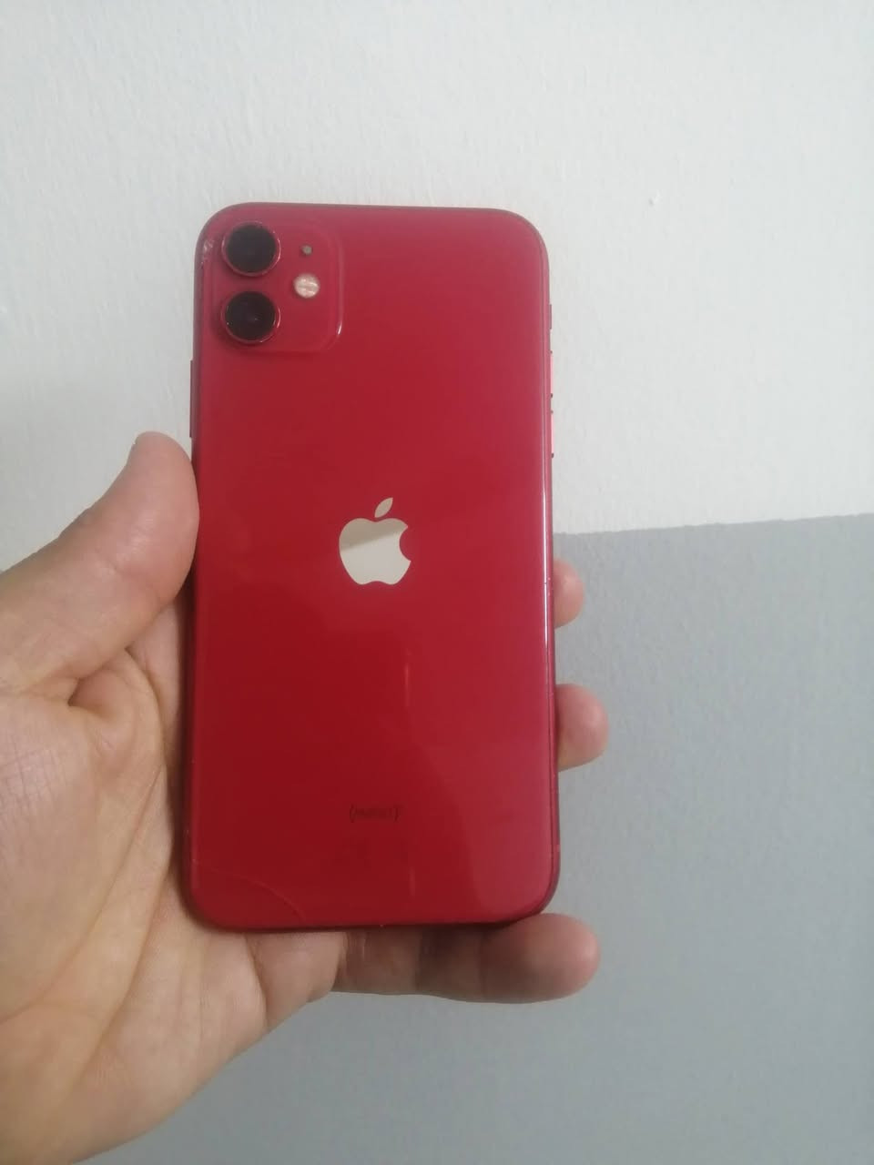 ايفوان 11 عادي لبيع جهاز جديد
بطاريه بلاديه 80  ،،،، شاشه بلاديه ٣خيارات
بس فيس ايدي واكف ماعرف شنو السبب
كامراته فول دمعه تصويره ذاكره 64 جهاز حيل حلو
السعر 175 الف وبيه مجال ***********
