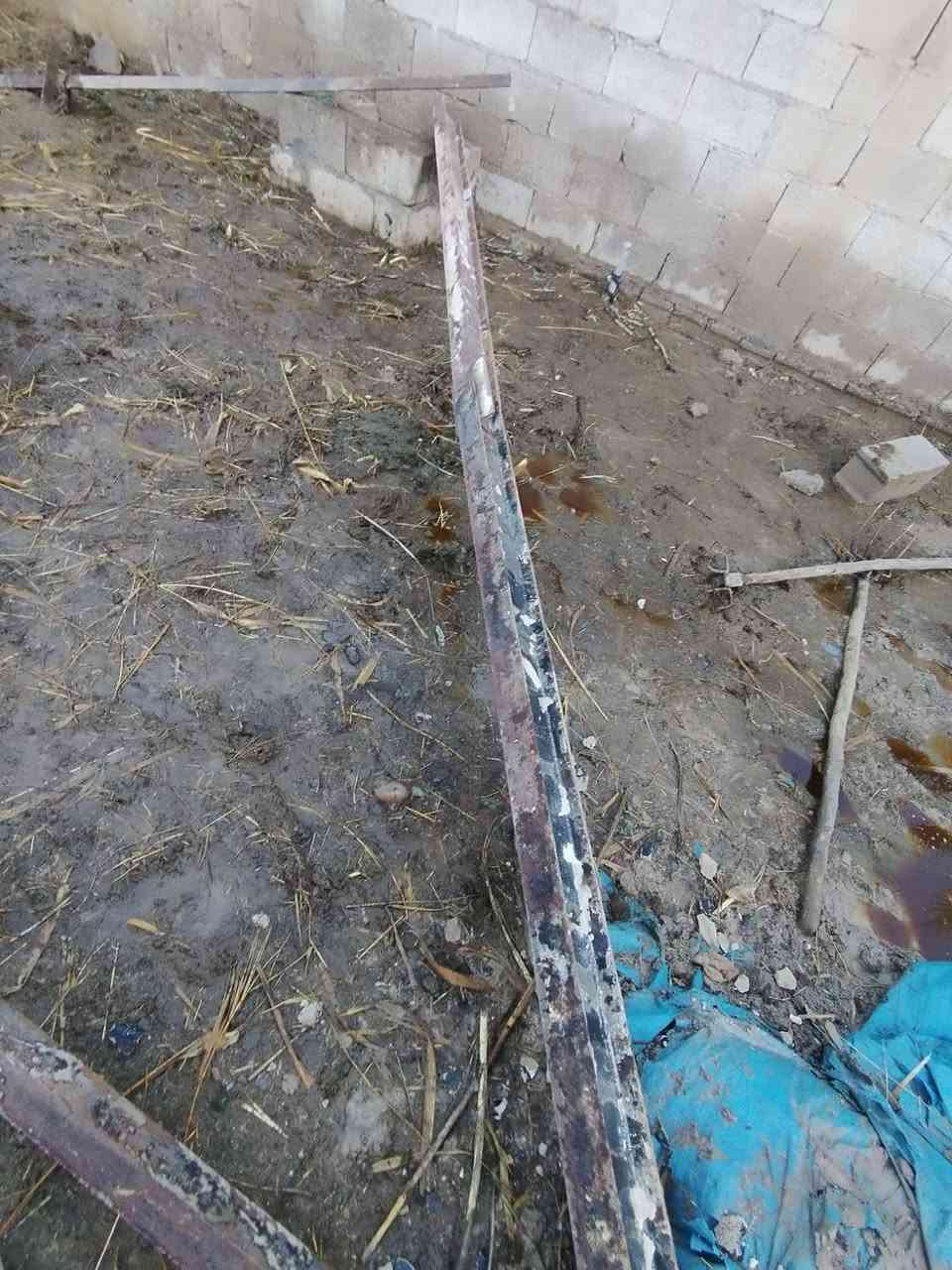 سلام عليكم زواية وشيلامان لبيع الزواية 6طولهن 12متر 2طولهن 5متر وشيلمانت 3طولهن 5متر السعر خاص او لاتصال عل رقم ***********
