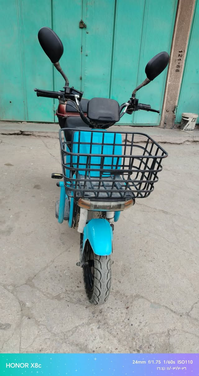 دراجة شحن  مستعملة  موديل 2025  و بشكل  جديد كلياً  من شركة  HIS الرصينة والمعروفة نظيفة وكاملة للاحمال والاوزان الثقيلة

 6 بطاريات دبل 32 امبير

السعر :  375   الف دينار عراقي

محل الورقة الخضراء للدراجات الكهربائية الشحن   

بغداد – شارع الربيع – مقابل الامثل للمطابخ – قرب مدخل دور نواب الضباط في الحرية للتواصل : واتساب *********** – ***********
