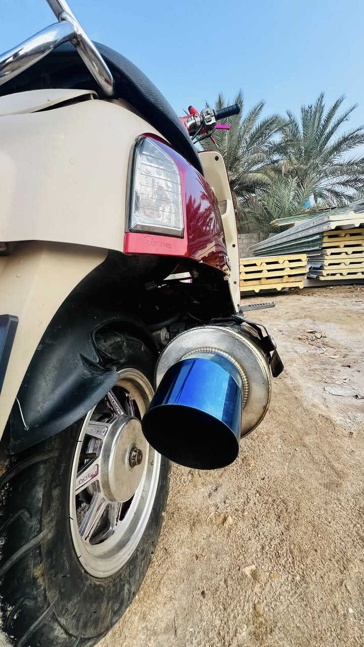 سلام عليكم
دراجه ماكس بوليس (للبيع) 
مزوده بل كامل من كلشي ما عده المكينه ومكينتها نضيفه كلش
مزوده كلجات وياله ودبلات امامي خلفي يدات كلشي حته البرغي مزود
السعر بل خاص لو تراسلني لو تاخبرني ع الواتساب فقط!!
مو شراي لا تجي ولا توصل 
والعنوان : كربلاء الحر
رقم الواتساب:
***********
