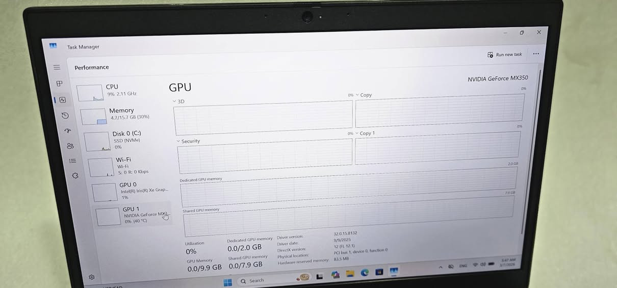 Dell 3420latitude، Dellمُحبين 🔥🔥
جبتلكم حلويات بعد الفطور 🫣🔥✨. 

لابتوب عملي ومواصفات عاليه 

افضل وانسب الاسعار بس يمنا😎💰. 
انتبهولي على المواصفات: 
✅core i 7 جيل 11🔥

✅Ram 16 سلاسه تامة في تعدد المهام👌🏻🤝🏻

✅SSD 1TB سرعه رهيبه جدا💎✨
✅كارت شاشه خارجي 2GB🔴 

✅حجم شاشه 14🤍

×ضمان 10🔥 
يعني ضمان فول ارتاح من تشتري👌🏻🙂‍↕️
×توصيل مجاني لجميع المحافظات🇮🇶 
×مع هدايا حقيبه وماوس وشاحنه اللابتوب🎊
لتواصل على الخاص او على الرقم ***********
