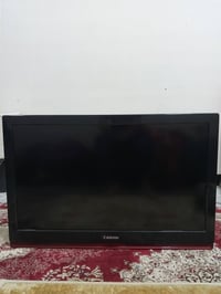 شاشة 42 • بدون نت • نضيفة