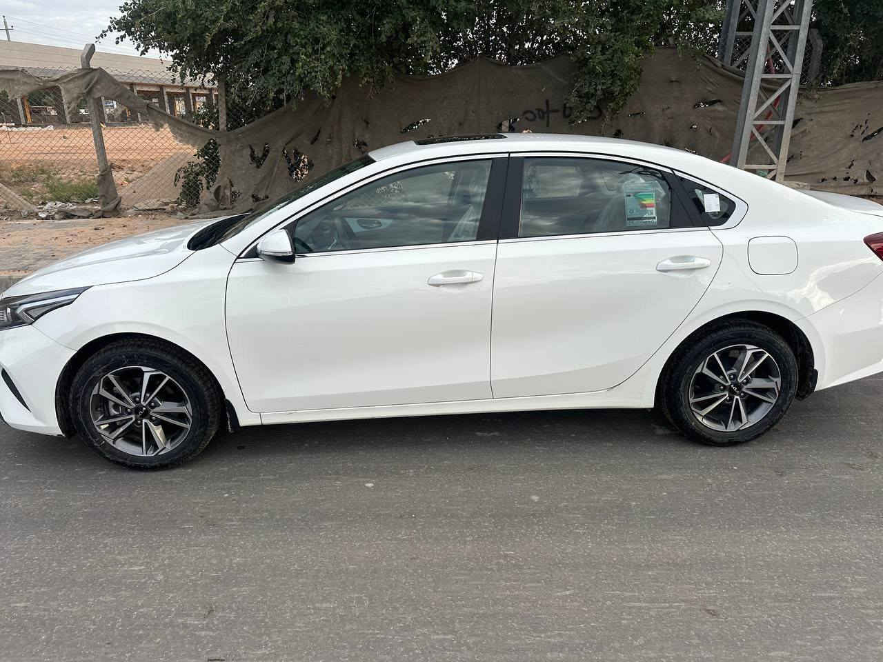 سيراتو موديل 2022 
مكفوله من ضربه ومن صبغ شرط 
محرك 1.6 
ماشية 16 الف حقيقي 
السعر 165 
العنوان / النجف 
للتواصل / ‏‪+9647807450533‬‏


**إذا كنت صاحب هذا الإعلان وتريد حذفه لأي سبب، رجاءا أرسل رسالة إلى الدعم الفني**