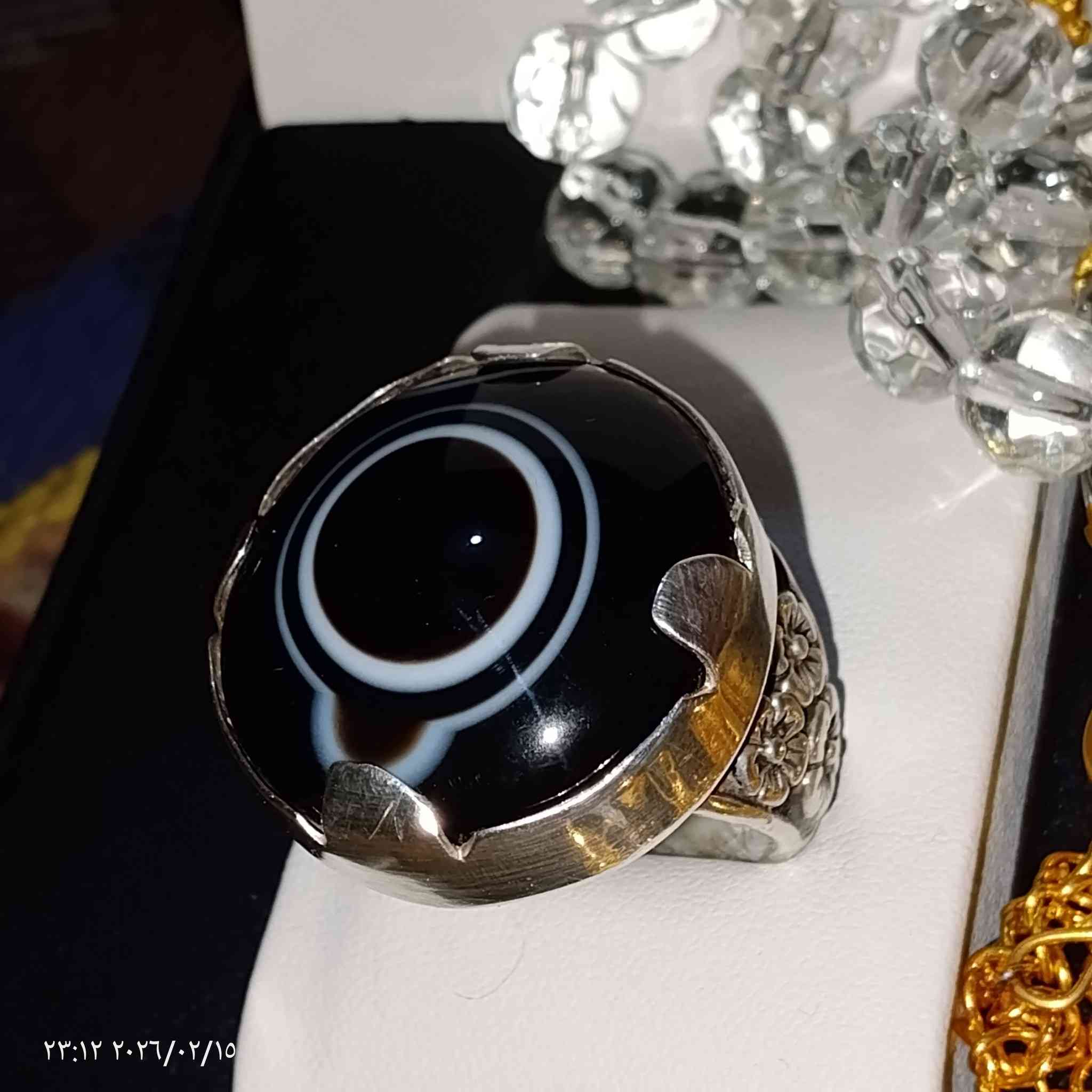 فخامه وناقه وجمال ودلال
جزعه عملاقه 
السعر  200الف قفل 
بابل المركز 
ن.  ***********
لايوجد توصيل
