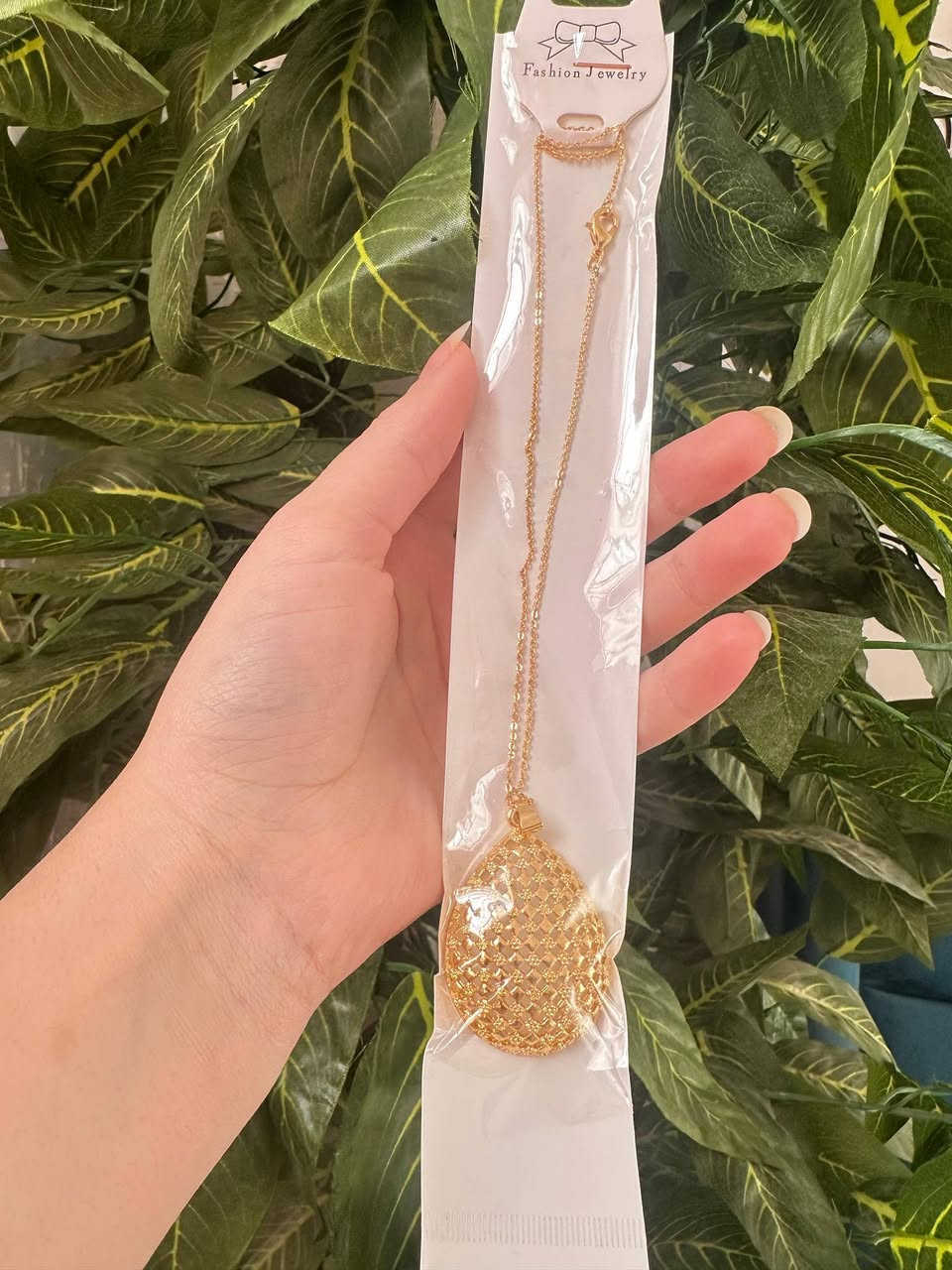 السلام عليكم اشكال وموديلات كلايد سعر القطعة على الف دينار
يوجد توصيل داخل سبع البور سعر التوصيل الف
رقم/*********** او خاص
