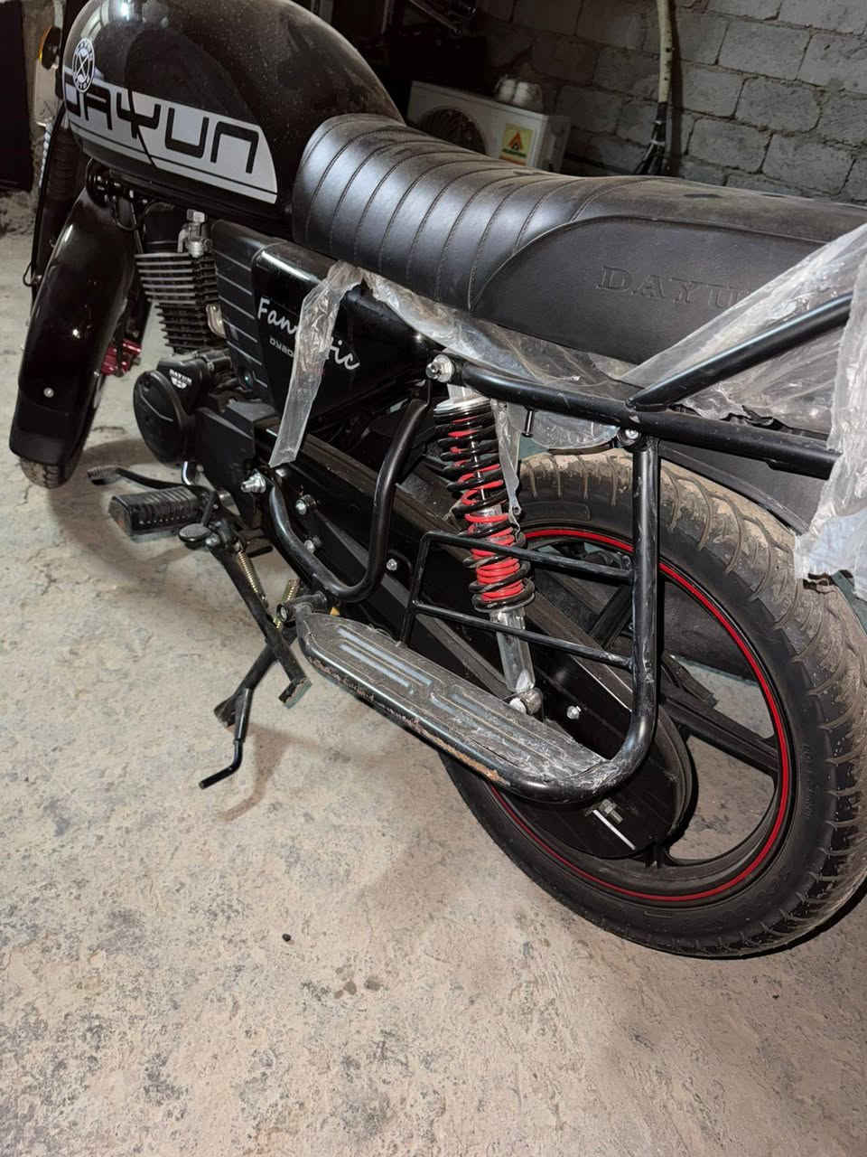 دايوان كلاسك 2025 مرقم سنويه بسم شركه ستخدام 11 يوم مبدل دهن مره واحده دراجه زيرو مماشيه هواي سعر 2.350 بغداد حي جهاد


**إذا كنت صاحب هذا الإعلان وتريد حذفه لأي سبب، رجاءا أرسل رسالة إلى الدعم الفني**