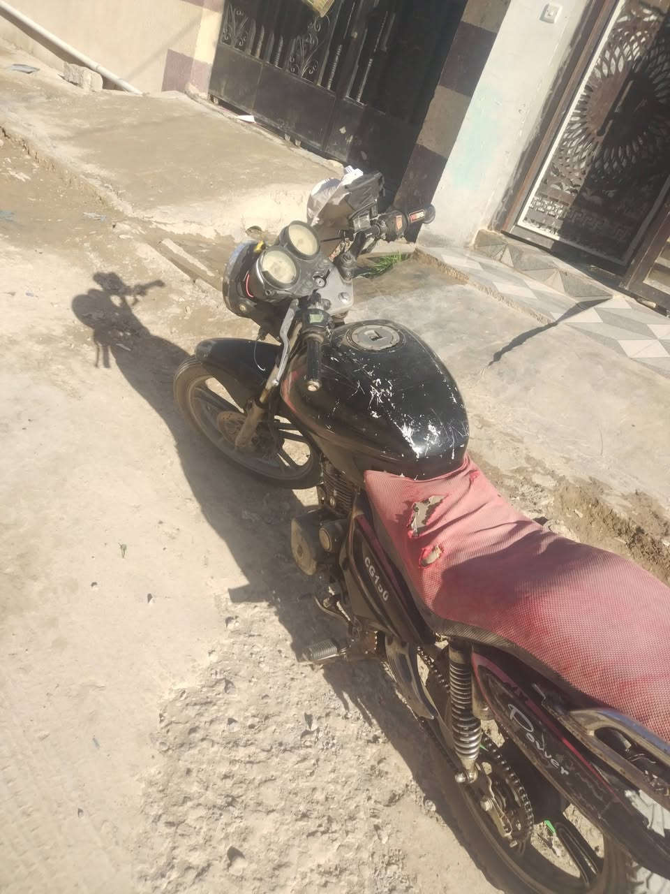 سلام عليكم دراجه باندا للبيع دراجه نضيفه مكينه خير من الله الدراجه ير ادلها ترتيب بل ضفيره دراجه هندر واحد شغاله السعر 200او مراوس بدراجه ايراني شعندك نزل متواجد عله الفيس بوك *********** الدراجه بدون أوراق اكفلها من السرقه
