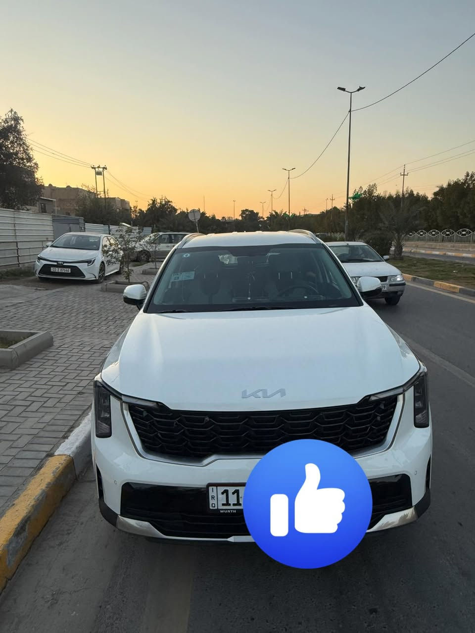 السلام عليكم 
سورنتو للبيع خليجي موديل 2024 شركه الدوليه 
مكفوله كفاله عامه 
مكفوله من الشخط 
ماشيه 6 الاف زيرو بعده بالضمانه شركه الدوليه 
فول ماعده البنرامه 
مواصفات جنطه كهرباء كرسي كهرباء وجلد تتدفه 
مري كرهرباء جلد 
7راكب 
كير ماوس 
شاشه متصله 
هواي مواصفات بعد 
السعر الاتصال 
***********
