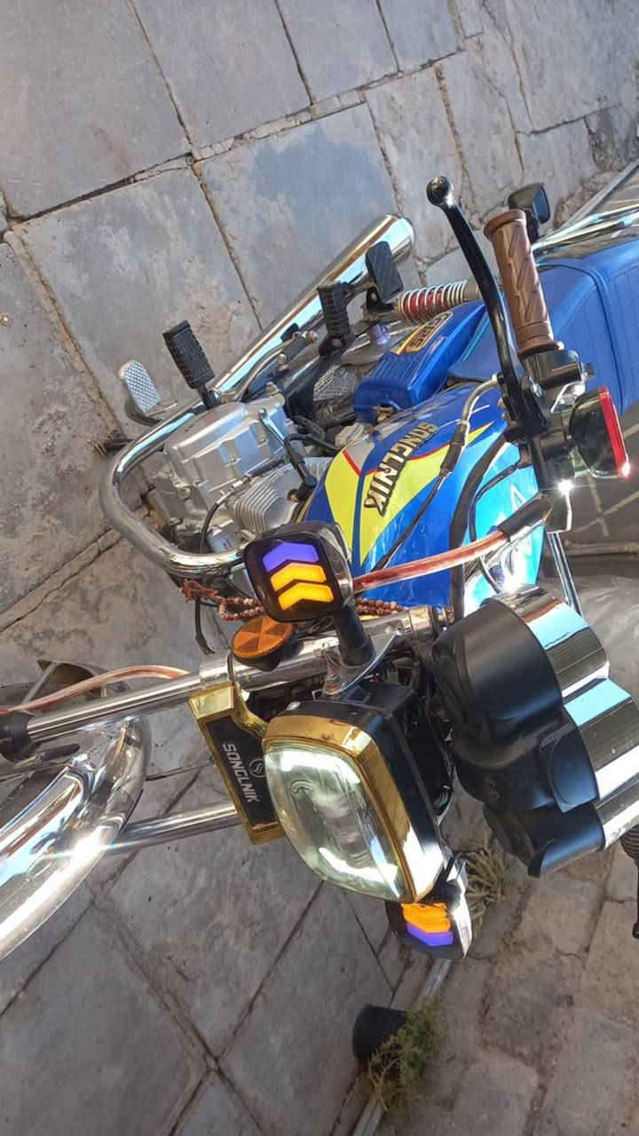 السلام عليكم دراجه سونك لل بيع موديل 2025كفاله عامه سعر 800وبيها مجال لطيبين رقمي ‏‏‪***********‬‏ مكاني بابل حصوه
