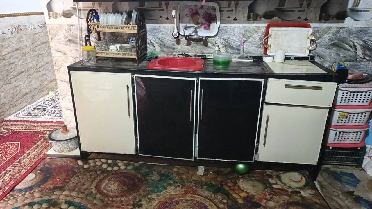 للبيع كاونتر مبطن تسكام مترين سعره ٢٤٠مكانه نجف الاشرف كوفه دور الحوزة مقابيل مجمع الجنابي ***********
