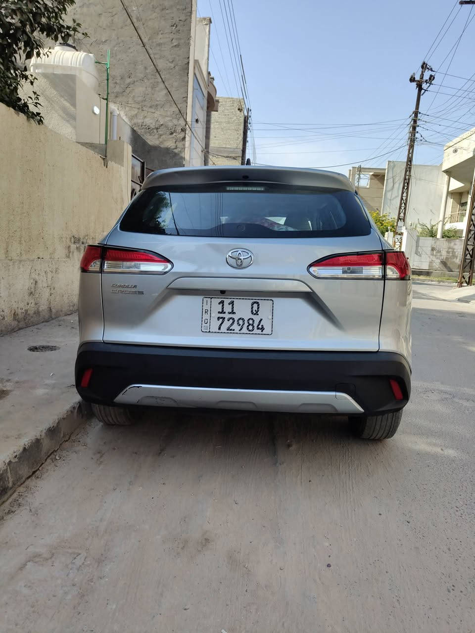 للبيع فقط كورولا كروس   2022 بنزين وارد امريكي 
ماشيه 49000 km
لون رصاصي 
رقم بغداد
محرك 2.0L ياباني
تبريد قطعتين  
مراقبة النقطة العمياء
منافذ type c
تحذير مغادرة المسار
مانع تصادم
اتو هولد
هاند بريك كهرباء
شاشه تدعم كار بلاي
مانع انزلاق
داخل قماش
الضرر بسيط فقط البنيد امبدل وتعديل بسيط بداية شاصي 
وسونار موجود
السعر 169$  
للاستفسار ***********
