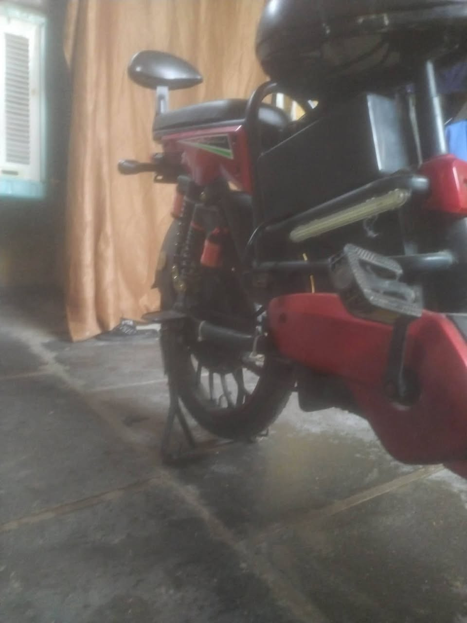 السلام عليكم دراجه شحن حجم 20 بطاريته هابطه وسويجه ضايع بس دراجه جديده بمعنا الكلمه سعر 175وبيها مجال مكاني بغداد حي اور


**إذا كنت صاحب هذا الإعلان وتريد حذفه لأي سبب، رجاءا أرسل رسالة إلى الدعم الفني**