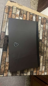 لابتوب للبيع مع سماعة مع كيبورد   مع كارتون و شاحن  نظافة 99%  MSI Ci7...