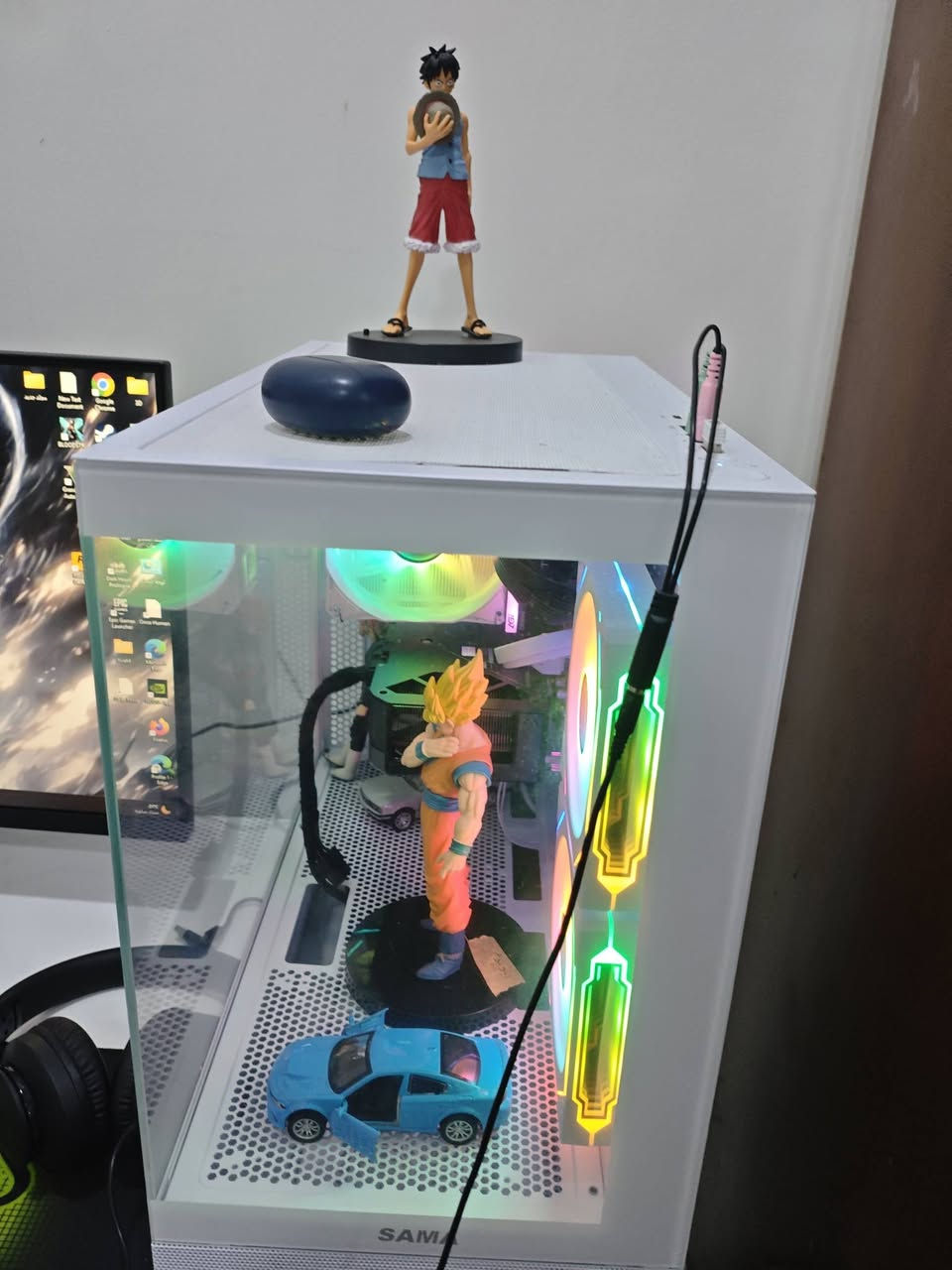 حاسبه نضيفه كيمنك الحاسبه صارله شهر من مشتريه والوصل موجود مال الشراء حاسبه نضيفه كيمنك المواصفات موجودة 60/50عنواني بصره قضاء الهوير تواصل واتساب ***********
