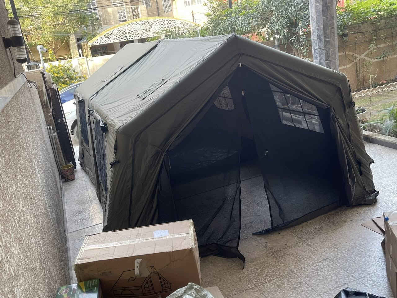 خيمة نفخ القياس الكبير 
واللون المميز 
قماش جادر ثخيين 
قياس( ٥*٣ ) متر 
الجوانب عاليات انتاج اوربي 
•غرفتين 
•فتحة بانوراما 
•فتحتين مدافئ 
• ناموسيات بكل شباك 
• نايلون اضافي للشبابيك 
وزنها ٤٥ كيلو

سعرها ٧٥٠ الف 

للحجز اتصال على ***********
