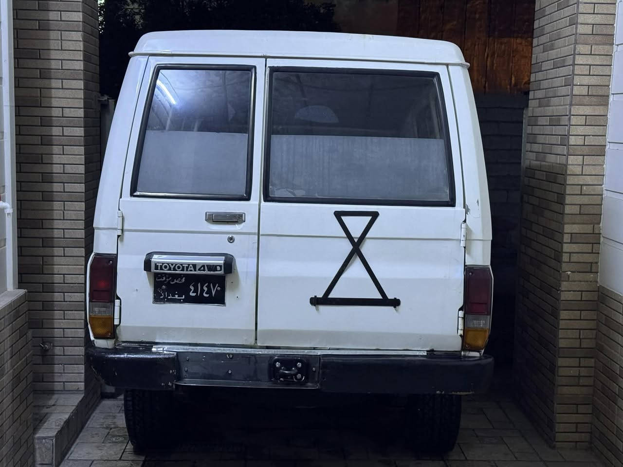 تۆیۆتا مێکزەمین شکڵی کراوە  بە ٢٠١٨  
پێش دیسک 
سوکان کارەباییە دەبل ئەکسل چکنێت و گێڕ بەشەرت 
مەکینە سێ ئێفە گێڕی تابوق
نرخ ٥٥ وەرەقە   ***********ژمارە تەلەفون
