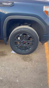 ويل كب 20جديد كلش هنه وتايرات للبيع  رقم تليفون 07705579638مكاني بغداد