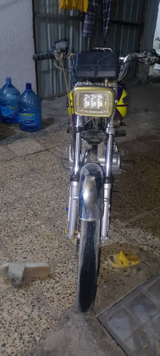 السلام عليكم دراجه ايراني خمسه كير موديل 2023مكينه مكفوله نواقص بسيطه كلش شغال السعر 550وبيه مجال   مكان الدوره ابو دشير.                                                                 ورقم الهاتف ***********
