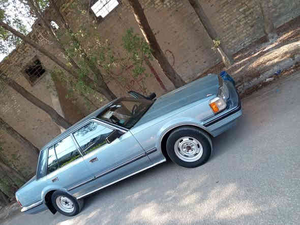 السلام عليكم ورحمه الله وبركاته اخوان سوبر للبيع موديل 1985 سياره كلها عالشركه ماكينه بلادي كير بلادي ***********
