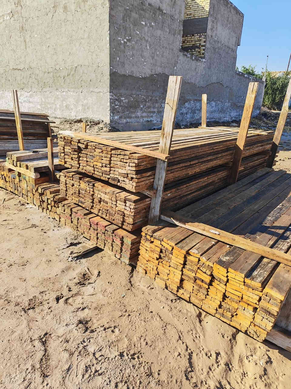 قالب خشب روسي انج تارس  عدد  10 مكعبات  السعر 3 ونص وبيه مجال  المكان بابل. الاستفسار ***********
