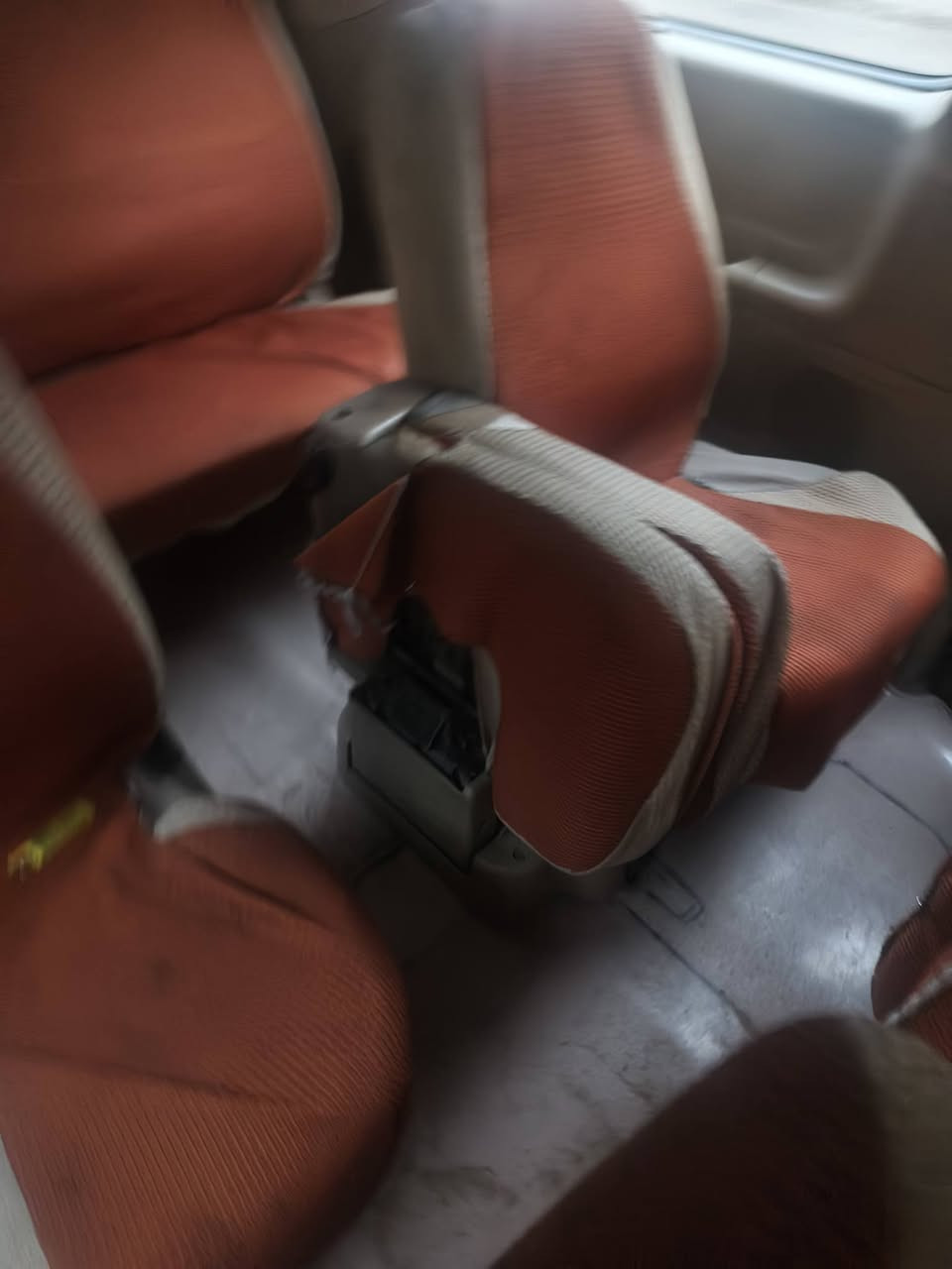 ستاركس مديل 8 محورة مكينه 12سبلاين تحويرة جديده شرط حداديه جديده تبريد ثلج سفريات جدد رقم بغداد صدامي ابيعك رقم انكليزي 
سعر 120 وبيه مجال حك جيه 
مكاني نجف مناذرة
*********** اتصال
