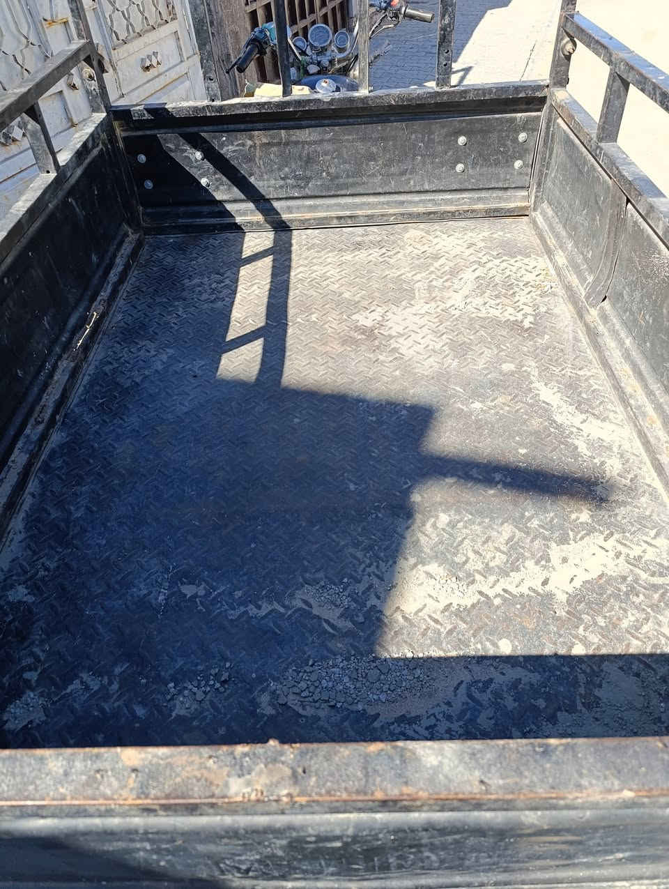 السلام عليكم ستوته موديل 2009 سنويه ورقم السعر 600 بيها مجال
عايزة بس دبلات   ***********
