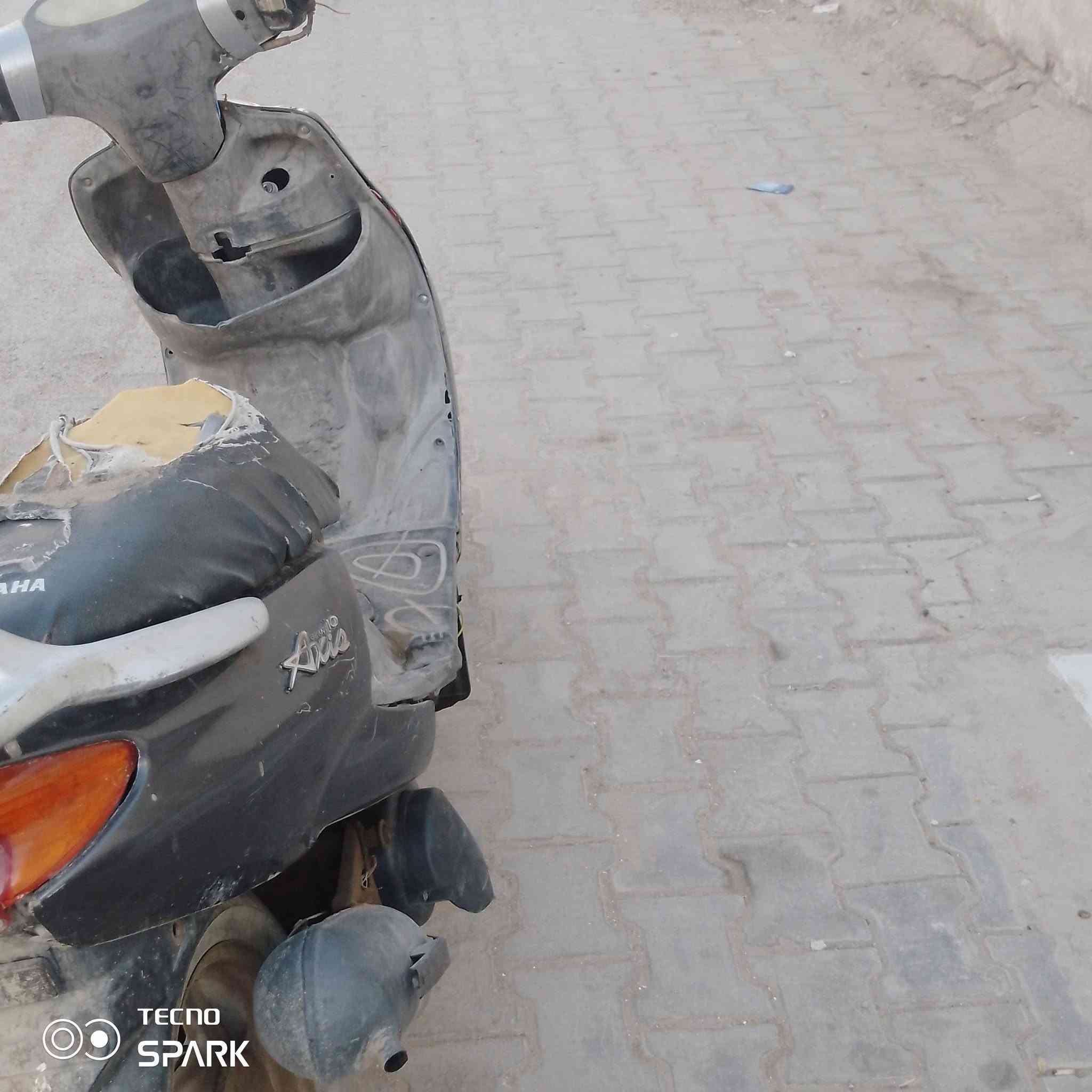 للبيع 200 ***********
