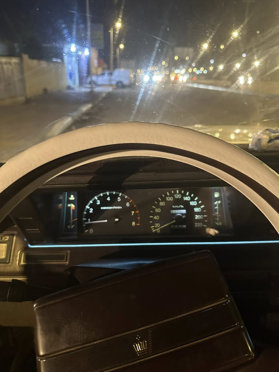 سوبر 85 رقم نكليزي محرك 2.5 مكاني البصره الزبير 
كهربائيات كير مكينه شرط تخم تاير السع ر 42
سياره متعوب عليهه ***********
