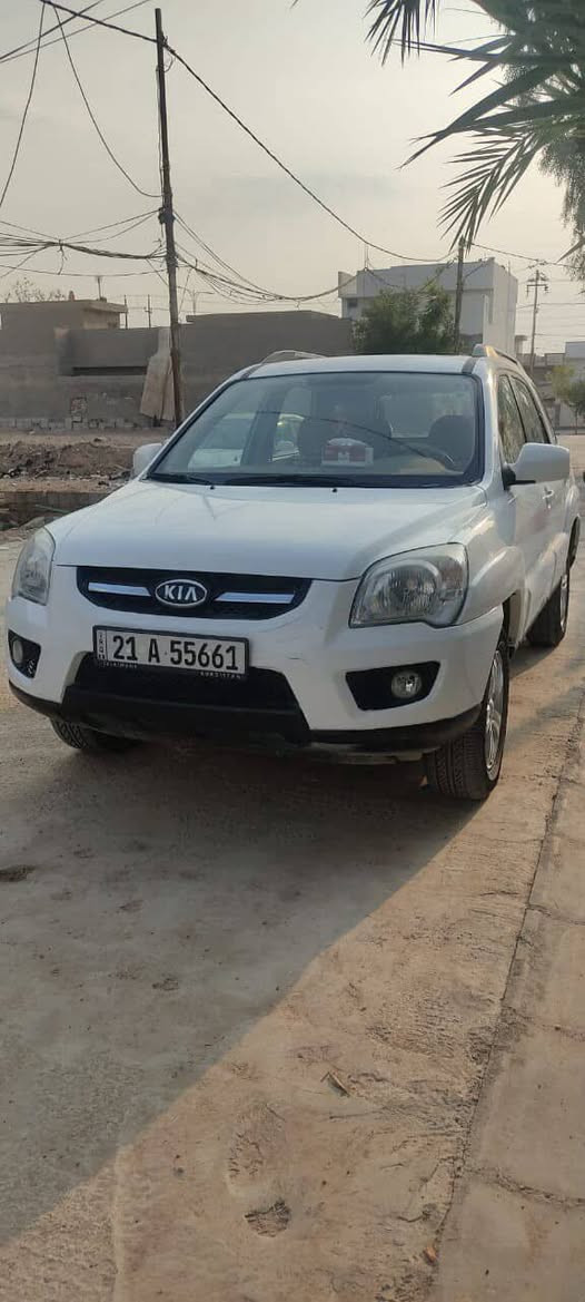 سلام عليكم سبورتج 2010 خليجي مكفوله ماشية 122الف كيلو مكانها بغداد  الدورة قرب شارع المصافي و هاذه رقم صاحب السيارة ***********
