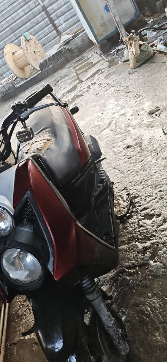 السلام عليكم سكنس جبلي ابلادي للبيع فقط بيع دراجة من اطول لطول ابلادي ختم واحد مكينة ابلادي بس الكشن بي شك بسيط كهربائيات كاملة الصبح نكرة سلف السعر خاص  ***********
