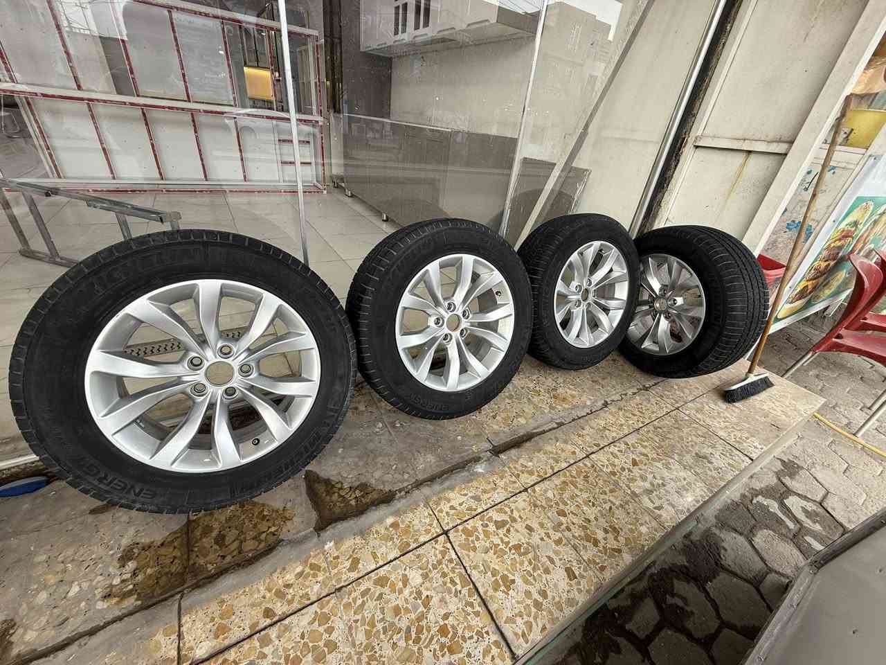 تخم ويل ابامه إلى البيع ***********
