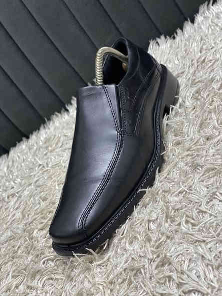 بالەی ئەوەرۆپی مارکەیی ئیکۆ ئۆرجنال ئەسلی قیاس43..99/100 /خاوێن..حذاء باله اوربى ماركه ايكو اورجنال اصلى قياس ٤٣ صناع من سلوفاكيا النضافة 99/100 يوجد توصيل ***********
