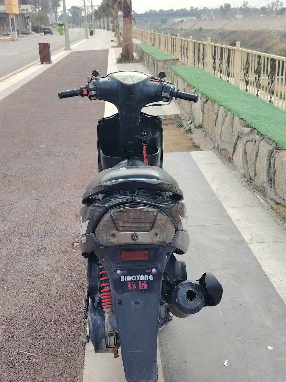 سلام عليكم شباب دراجه ماكس عدله للبيع دراجه نضيفه مال جناي دراجه كامله امكمله شلعه ومعدل فول سلف وهندر وكهربايات كله شغال السعر 650بيه مجال مكاني بعقوبه حي المعلمين رقم الهاتف واتساب. ***********
