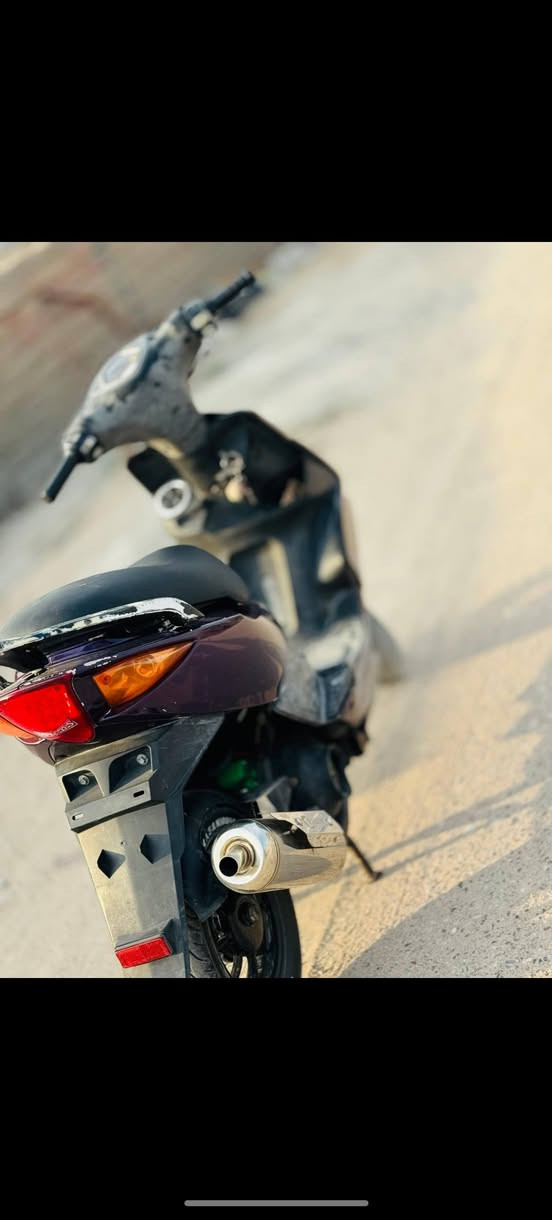 للبيع ماكس مضلع ياباني نكره سلف تأيرات جدد شغاله مزوده تزويد ياباني الول فتحه الهه كلشي يشتغل بيهه وشرط شلعه ومعدل السعر  ب 525 مكان قرنه شرش رقمي ***********
