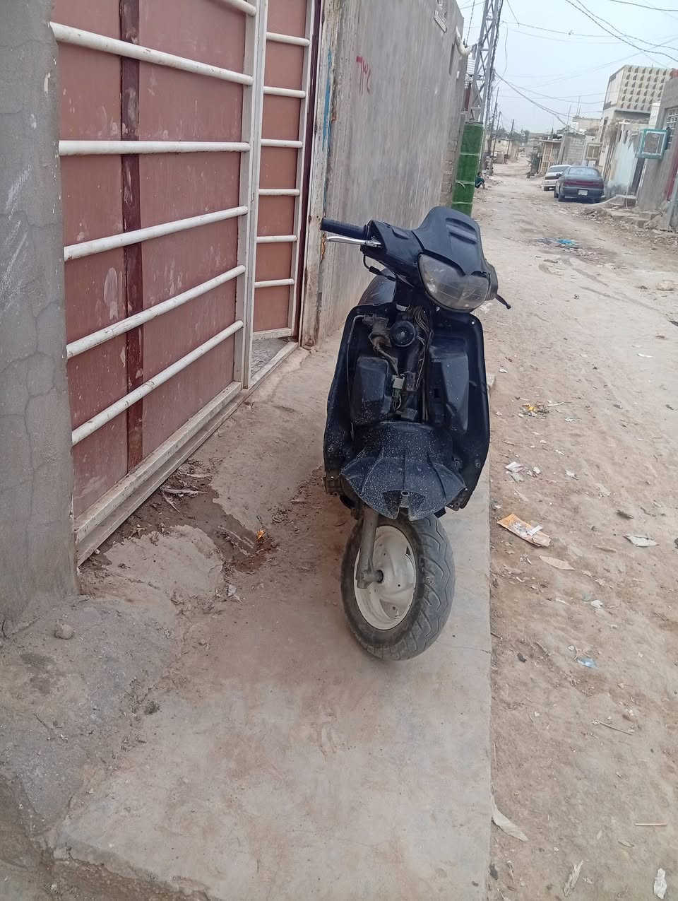 دراجه فراشه شغاله
بدون كفرات 
دراجه هندر بس باتري تشتغل سلف 
دراجه حلوه ناعمه 
مكان دراجه كوف شارع معمل قرب صورت والي 
سعر دراجه 300وبيه مجال قليل
رقم ***********
