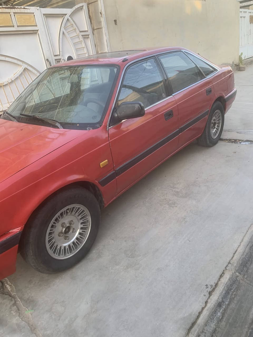 مازدا موديل1990كير عادي محرك 20000 سعر35بي مجال قليل ***********
