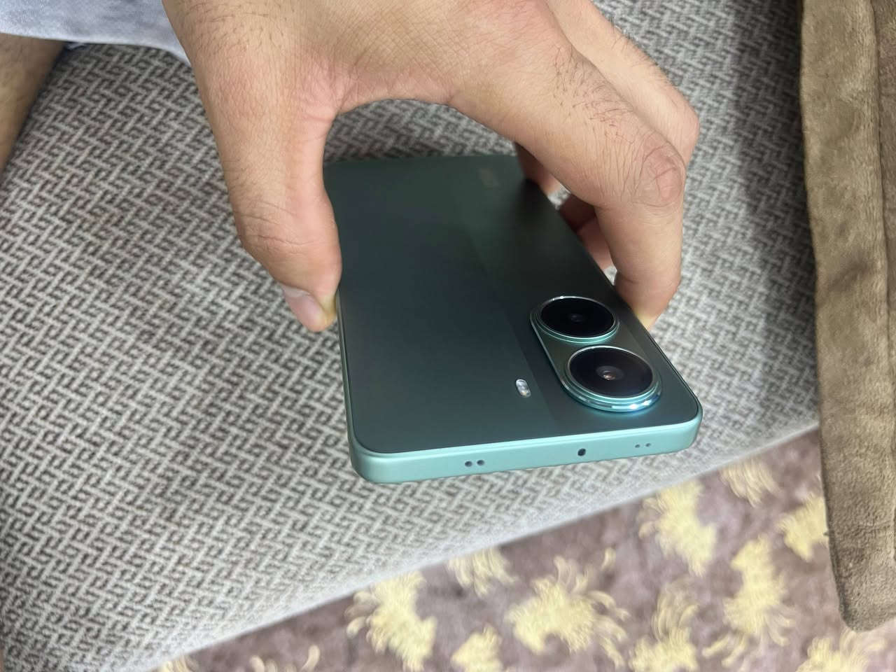 بوكو X7Pro  (مراوس بوكو F7 )
ذ528 بتحديث صارت هيجي جانت 512 
بطاريه 99 جانت 100 من حدثت نزلت درجه مشحون 111مره
طك كارتون اخذته كل ملحقات موجوده شاحنه كارتون وصل شراء
مراوس بوكو F7 مكاني بغداد حي جهاد أو تاجي ***********
