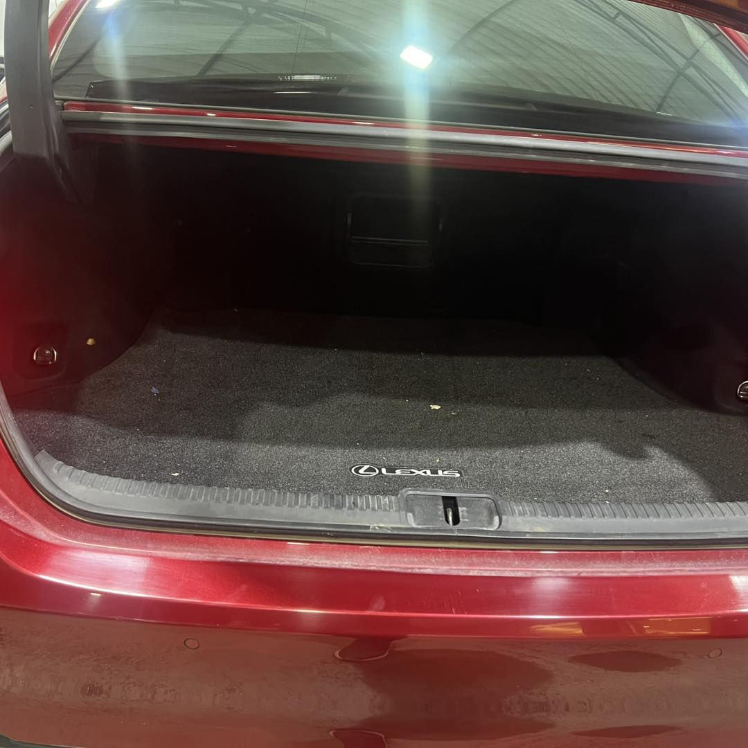 السلام عليكم 🚗✨

للبيع
🔹 لكزس صالون ES300h
🔹 موديل 2022
🔹 رقم بغداد
🔹 ماشيه 64 ألف كم

المواصفات:
▪️ فول مواصفات
▪️ بانزين هايبرد (اقتصادي بالوقود)

الملاحظات:
▫️ حادثة: جاملغ + بنيد
▫️ بدون أي دواخل

💰 السعر: 290$$$

📍 مكان السيارة: بابل

📞 للاستفسار:
📱 رقم الأثير: ***********
اسيا ***********
