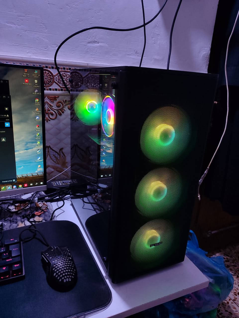 سلام عليكم
اخوان كيس للبيع كلة براندات معروفه ومحترمه

كارت RX 580 XFX
رامات KLLSRE 3200 8x8 16g 
باور ثيرمالتك 650w
بورد x99
مبرد هوائي RGP
هارد ssd 128 Lexr 
هارد hhd 750g
كيس FSP 
معالج XEON E5 2670v3 يجي ب 12 انوية و 24 مسار بسرعة 3.1GHz ويا تفعيل ال Intel® Turbo Boost

سعر 420 وبيها مجال قليل 
مكاني بصرة توصيل ماعندي


**إذا كنت صاحب هذا الإعلان وتريد حذفه لأي سبب، رجاءا أرسل رسالة إلى الدعم الفني**