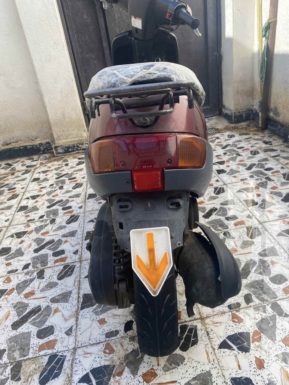 السلام عليكم دراجه بتره مامفتوحه فحص وين مايعجبك السعر 375بيه مجال بيه وصل مال حاويه الي يريده يراسني ***********
