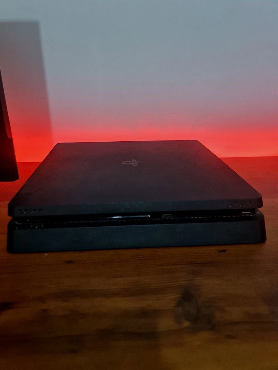Ps4
السلام عليكم

 بلي4  [500]  *اونلاين* 
نظامة 12 يعني يتهكر عادي ، البلي على ايدي نظيف كُلش ممفتوح بس 
للتنظف ( الكفر الخارجي بس )

🛑 البلي ويا يدة تجارية ممفتوحة  و 4 اقراص 

Gta 
Moderna warfer 2019
Resident evil 7 
Resident evil 2

+ ups 850 بس بدون باتري 
كارتونتنة والكيبلات كله كاملة

  🔴السعر 220 الف
🔴مكاني بالحلة وعندي توصيل


**إذا كنت صاحب هذا الإعلان وتريد حذفه لأي سبب، رجاءا أرسل رسالة إلى الدعم الفني**