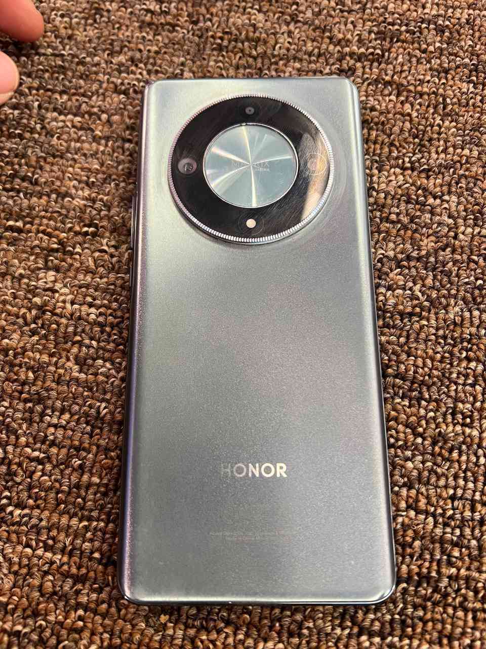 HONOR X9b 5G
جديد كرتون موجود
شرط ما مفتوح
مروسه بس ايفون 13و14
انطي فرق
***********
