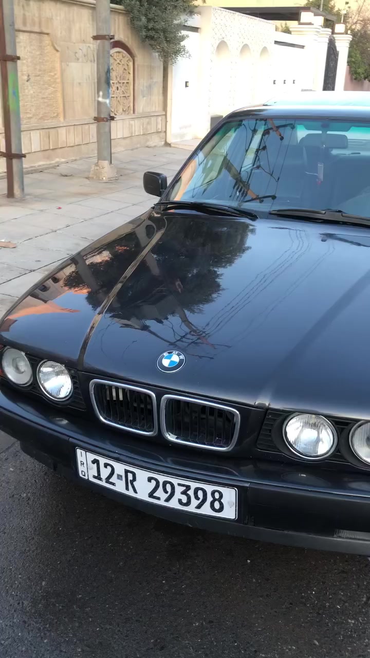 السلام عليكم BMW 535 مبدل محرك وكير كبس فانوس مصبوغة عام بدون حادث تبريد شغال محرك كير شرط طخم امامي خلفي جديد موديل ٩١ محدثة ٩٥  رقم جديد سنوية جديدة شرط التحويل داخل جلد اصلي سعر ٧٧ اخوان الي ميعجبه السعر خلي يصلي على النبي ويعبر  المنشور والله يسهل للجميع للأستفسار الأتصال على الرقم ***********
