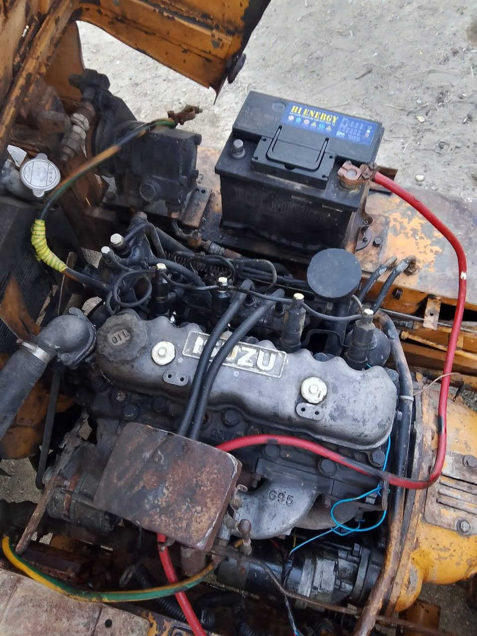 السلام عليكم شوكيه 3طن كوماتسو محرك جديد ازوزه جاهزه للعمل السعر 30ورقه جب عالي حركتين
***********
