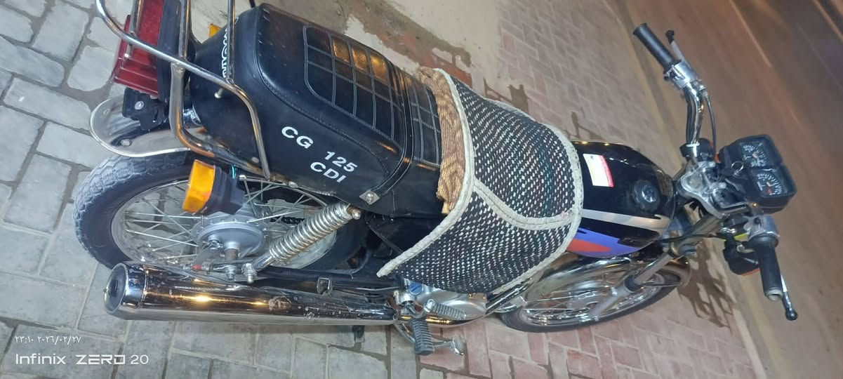 السلام عليكم 
الحلال للبيع شاصي١٧ والاغراض كلها٢٥
اليحب يقتنيها يدلل اتصال او الخاص مفتوح والواتساب مفتوح***********
